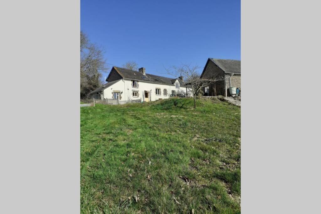 Private Farmhouse For Six In The Countryside Saint-Pierre-sur-Orthe Buitenkant foto