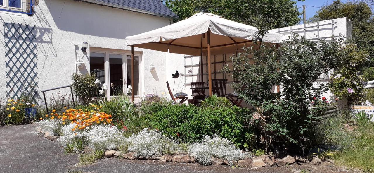 Private Farmhouse For Six In The Countryside Saint-Pierre-sur-Orthe Buitenkant foto