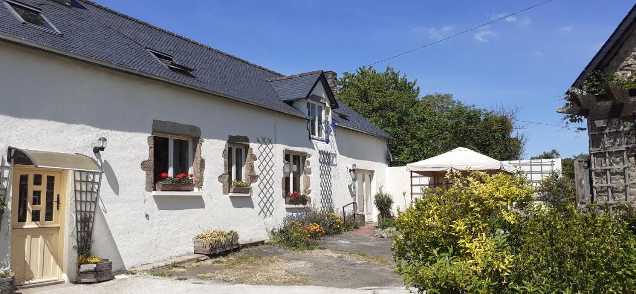 Private Farmhouse For Six In The Countryside Saint-Pierre-sur-Orthe Buitenkant foto